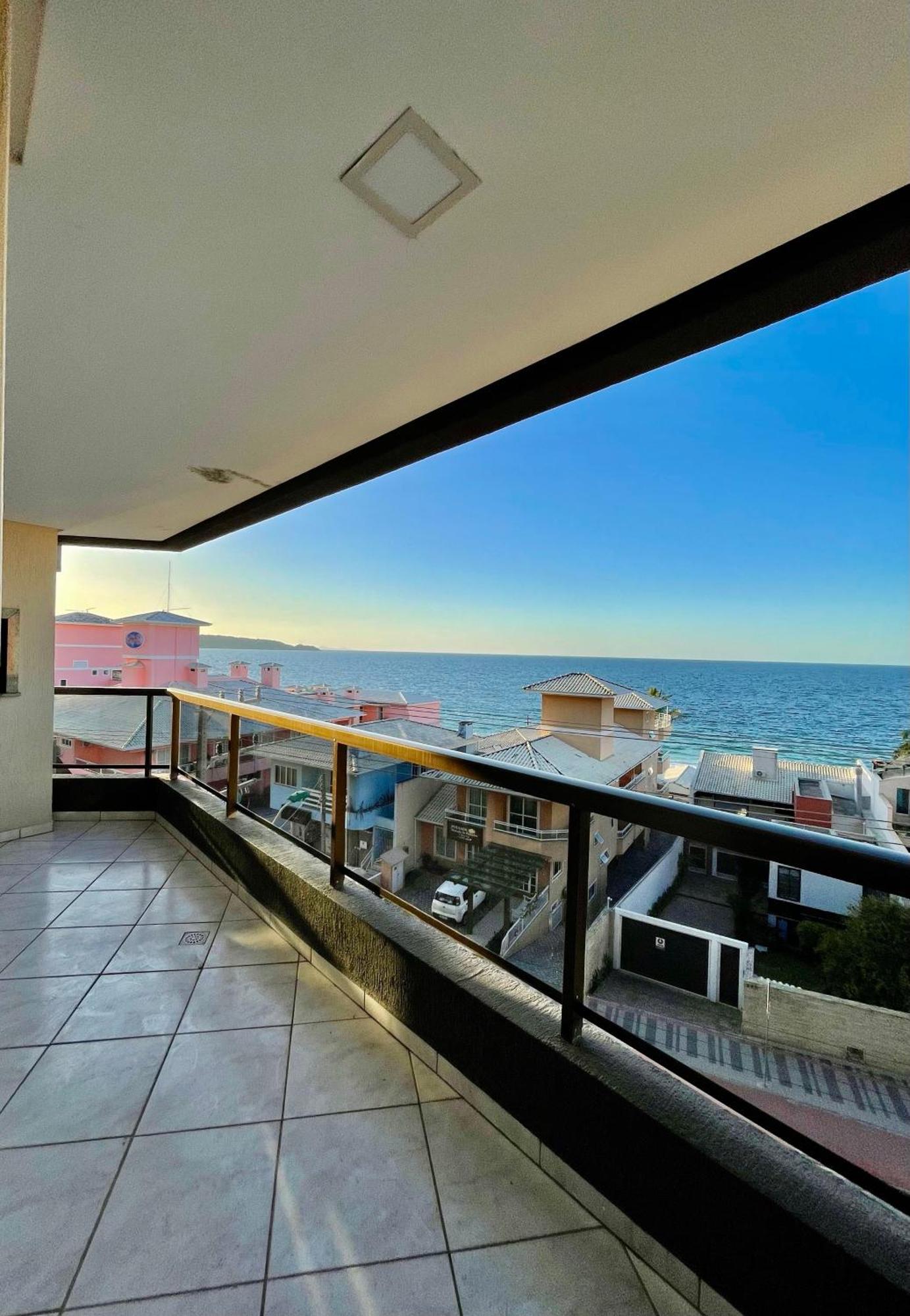 187 Apartamento 50M Da Praia. Bela Vista Ao Mar. Em Avenida Principal De Bombinhas. Exterior photo