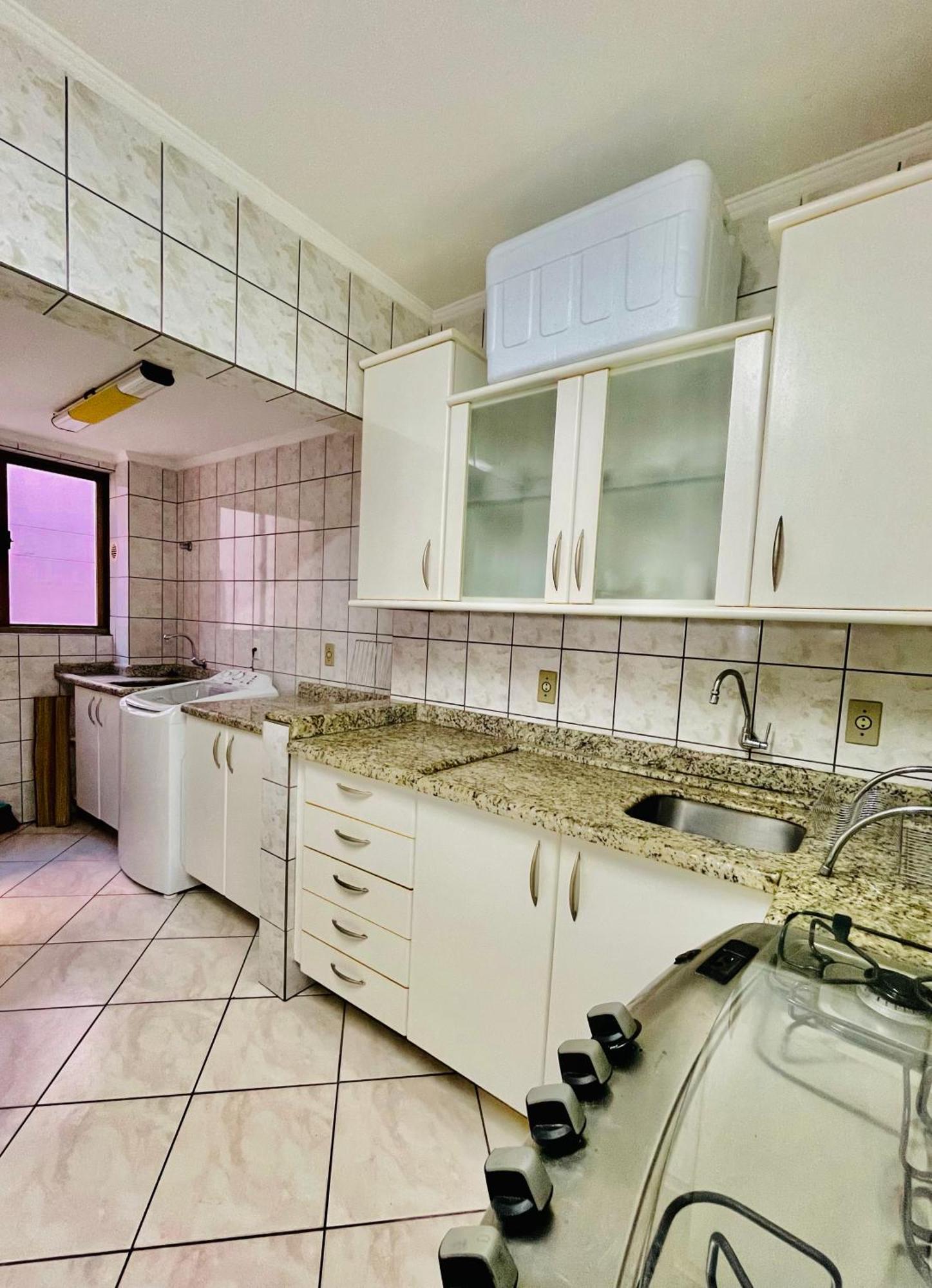 187 Apartamento 50M Da Praia. Bela Vista Ao Mar. Em Avenida Principal De Bombinhas. Exterior photo