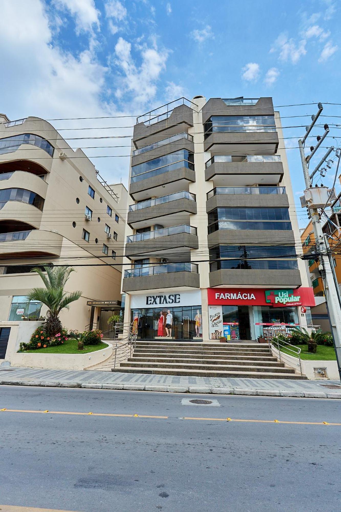 187 Apartamento 50M Da Praia. Bela Vista Ao Mar. Em Avenida Principal De Bombinhas. Exterior photo